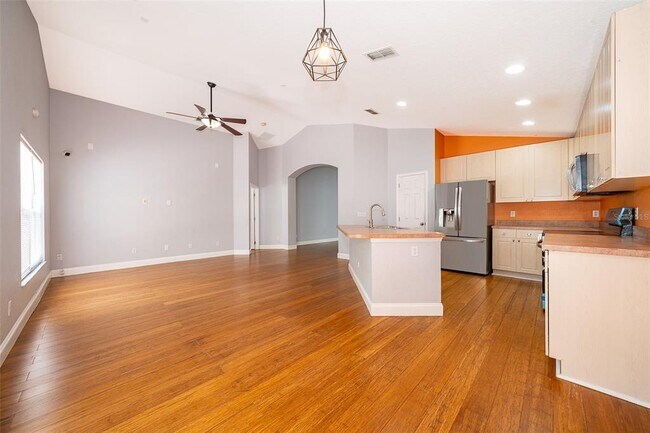Building Photo - 2950 Conner Ln