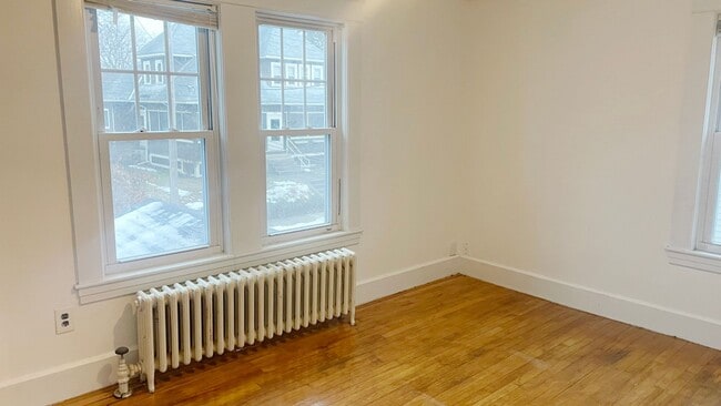 Building Photo - 73-75 Wallingford Ave