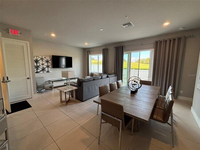 Building Photo - 7740 Sandy Ridge Dr