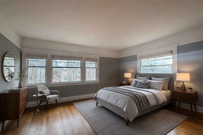 Building Photo - Lakeshore Craftsman with Detached Cottage and Versatile Bonus Rooms