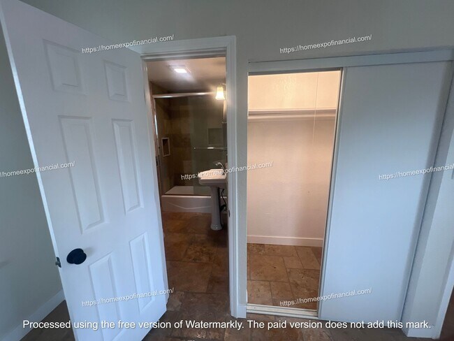 Building Photo - Nice Home For Rent