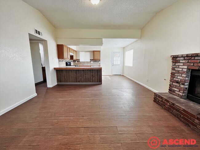Building Photo - 8516 Haupt Ave