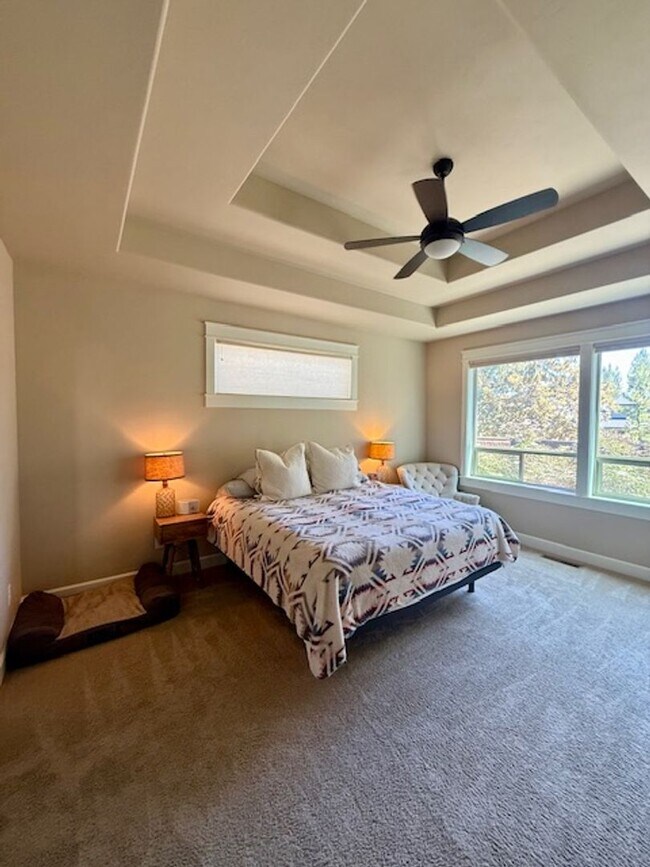 Building Photo - Luxury Single-Level Home with 3-Car Garage...