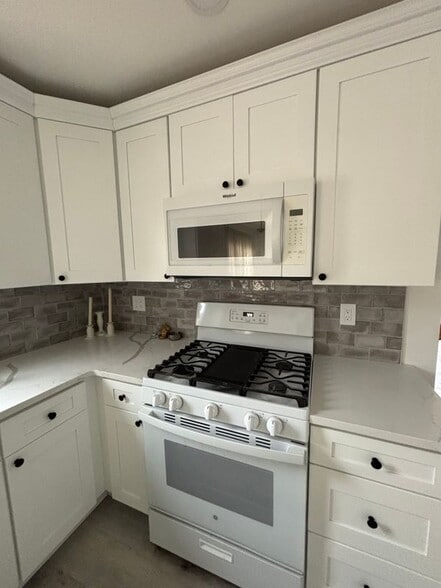 Building Photo - 21 Teaberry Dr