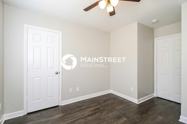 Building Photo - 3 Bedroom Pet-Friendly Home in Winston-Salem, NC with Main Street Renewal