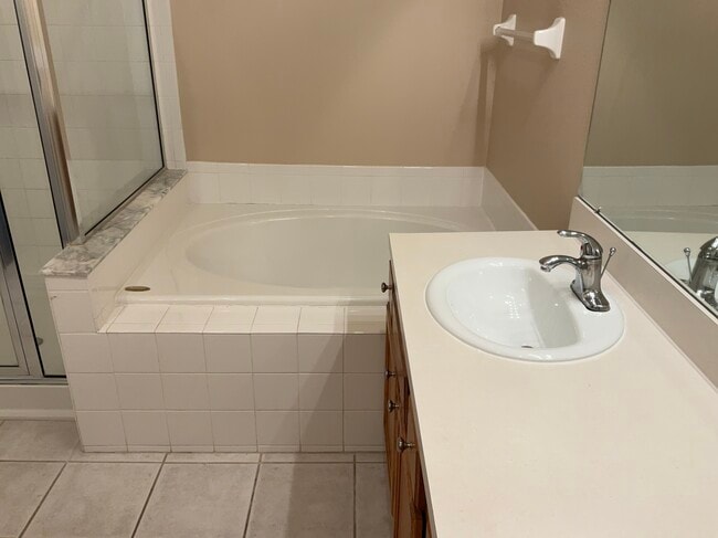 Building Photo - 5243 Algerine Pl