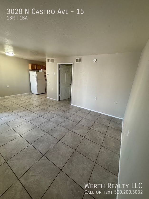 Building Photo - 1 Bedroom Private Patio Tile Flooring