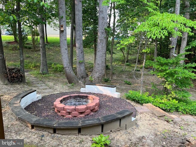 Building Photo - 28 Sunrise Valley Ct