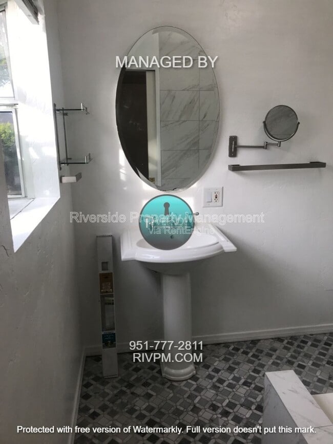 Building Photo - 6698 Nicolett St