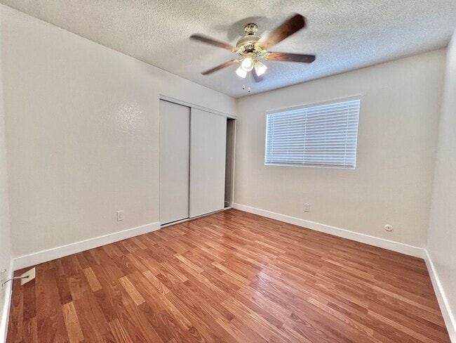 Building Photo - Updated 4-Bedroom, 2-Bath Home for Rent in...