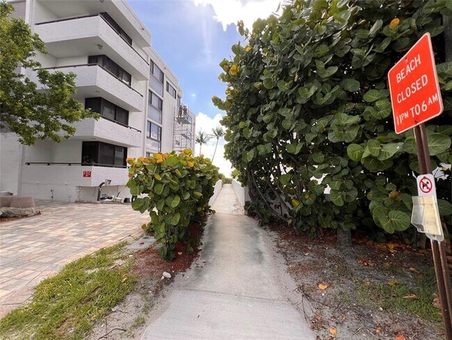 Building Photo - 531 N Ocean Blvd