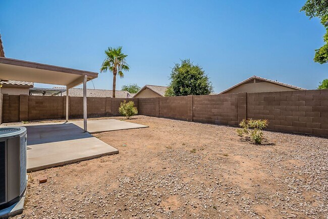 Building Photo - Mesa home near Skyline Park!