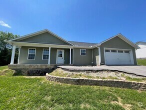 Building Photo - Single Family Home in White Pine TN