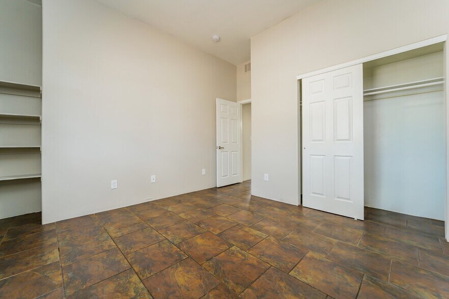 Building Photo - 7380 E Poinciana Pl