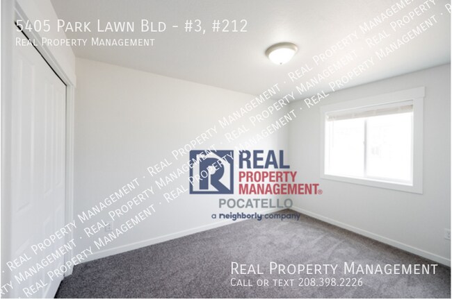 Building Photo - 5405 Park Lawn Dr