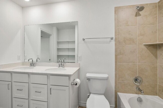 Building Photo - 5304 Jason Dr