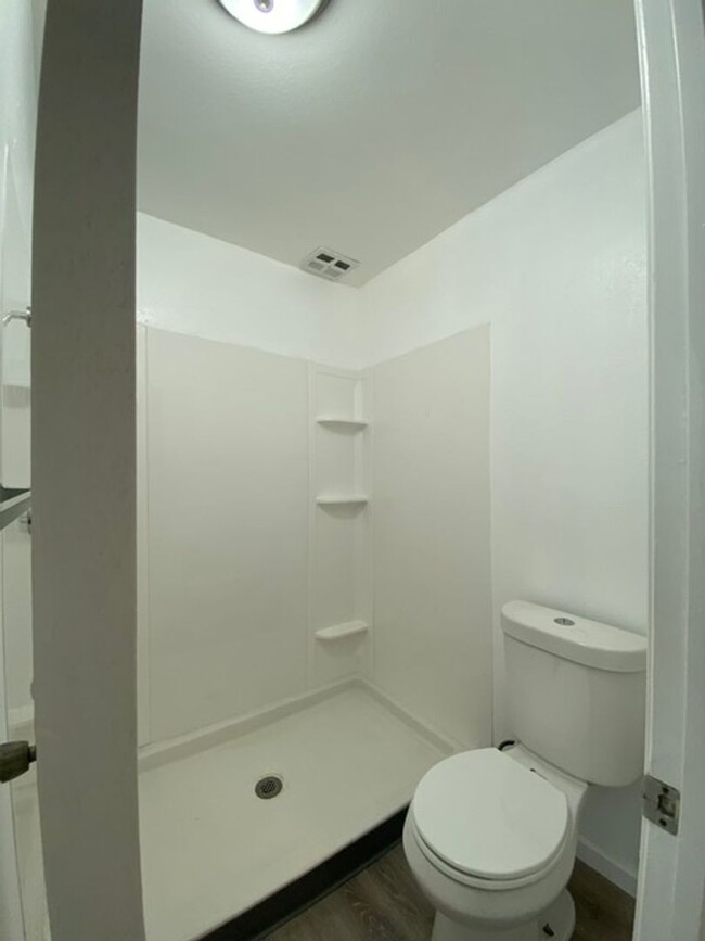 Building Photo - Completely Remodeled Colton Condo in Gated...