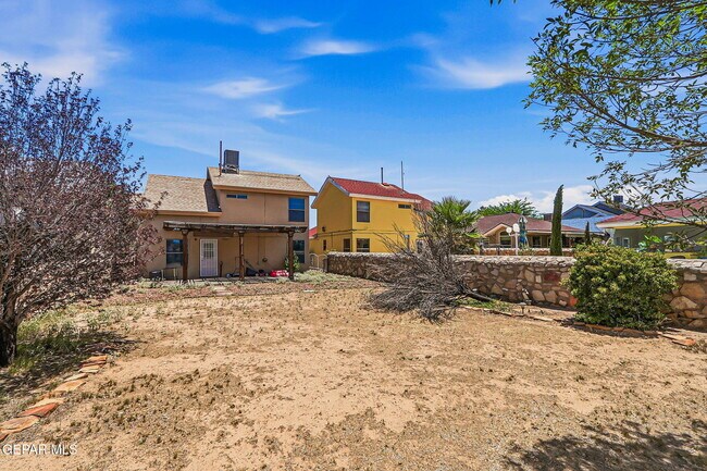 Building Photo - 3749 Leticia St