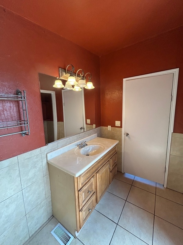 Building Photo - 554 Sanford Ave