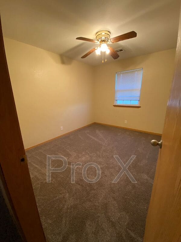 Building Photo - 4557 E Zora St