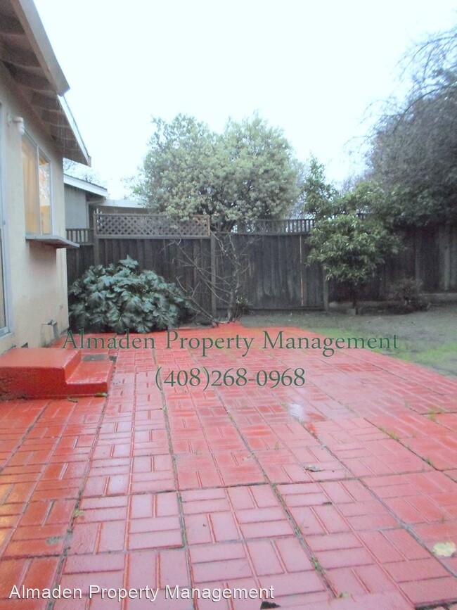 Building Photo - 4 br, 2 bath House - 5358 Pecan Blossom Drive