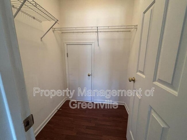 Building Photo - 20 Maravista Ave