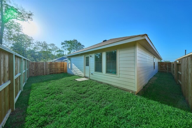 Building Photo - 3799 Solanum Dr