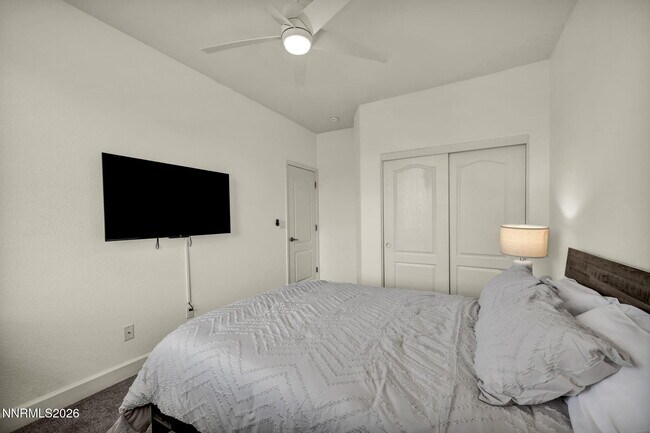 Building Photo - 10677 Foxberry Park Dr