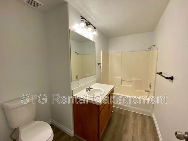 Building Photo - 766 N 2720 E