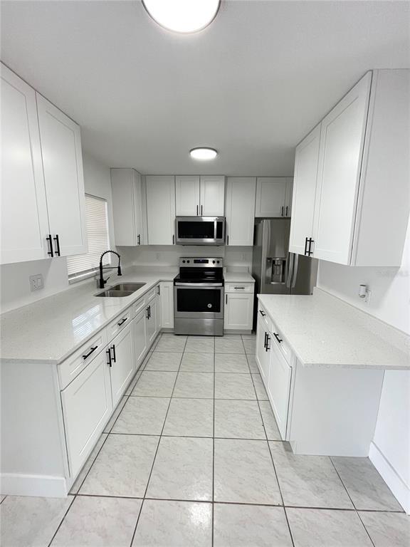 Building Photo - 5330 Hondo Way
