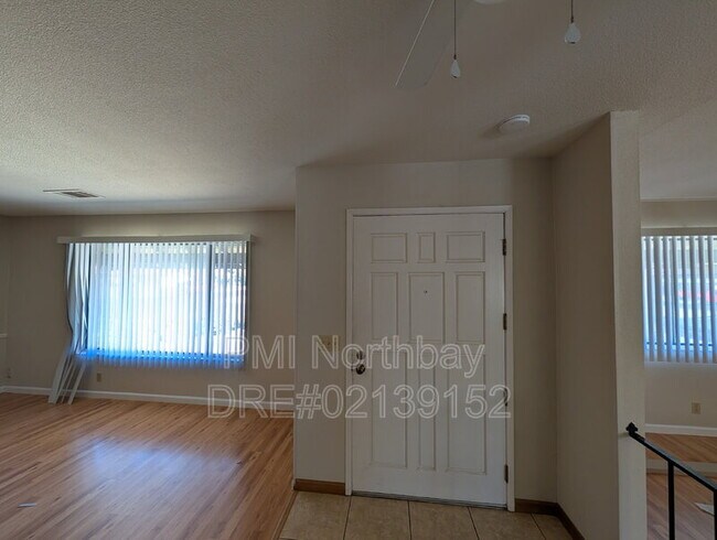 Building Photo - 2909 Calaveras Dr