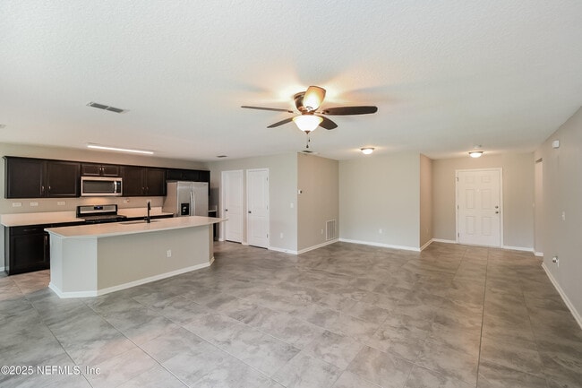 Building Photo - 3040 Greywood Ln