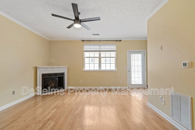 Building Photo - 612 Spence Enclave Way