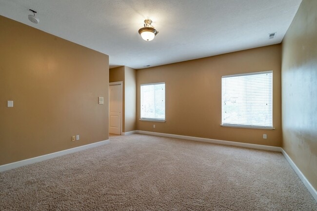 Building Photo - Jewel up in Alpine