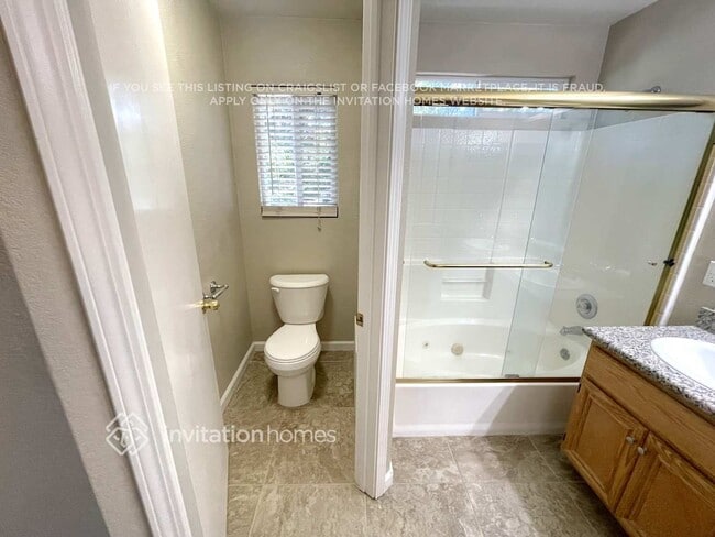 Building Photo - 4720 Canyon Hills Dr