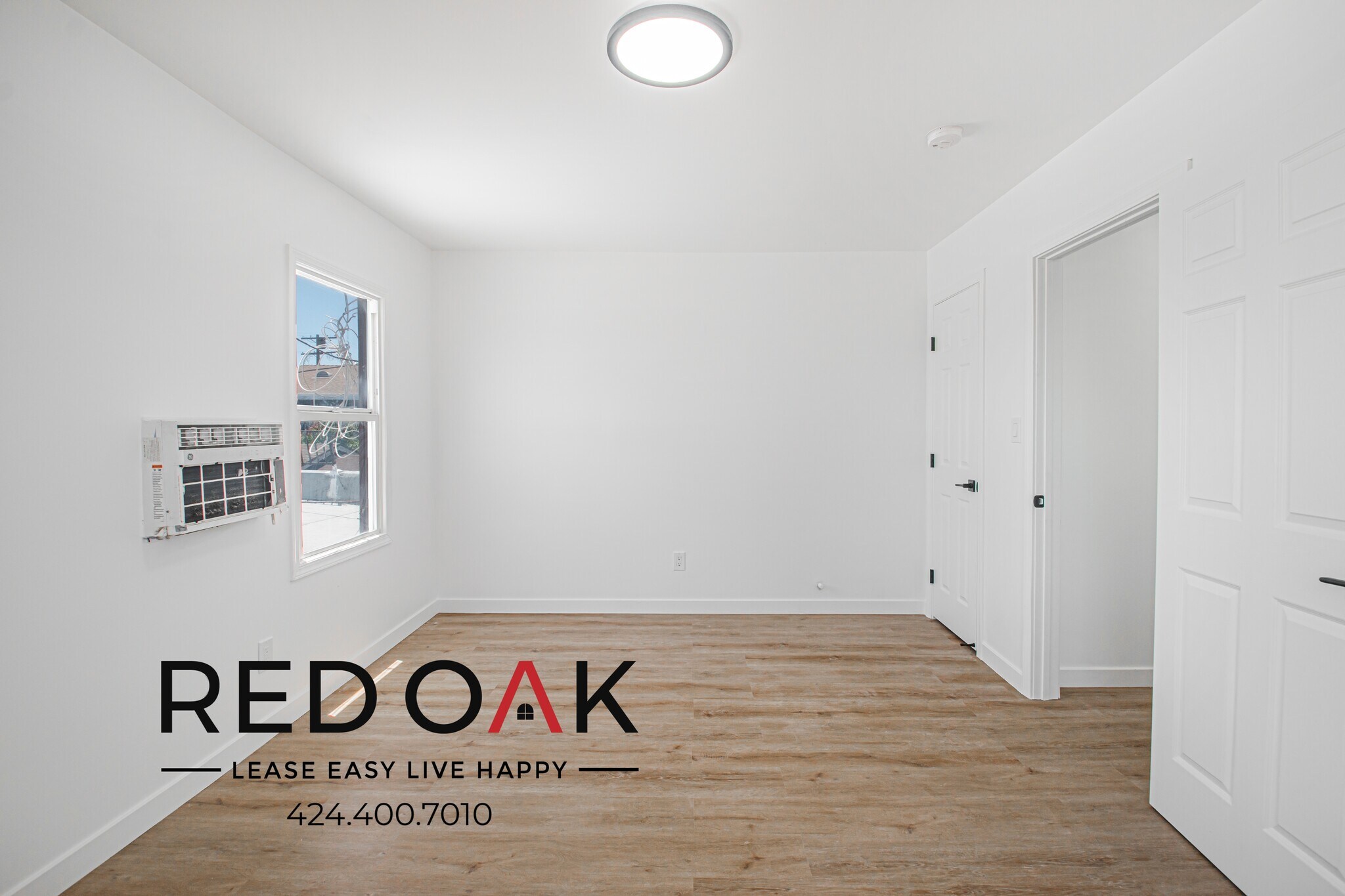 Building Photo - 1212 E 76th Pl