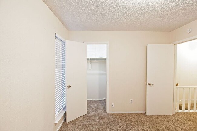 Building Photo - 5000 Cedar Springs Rd