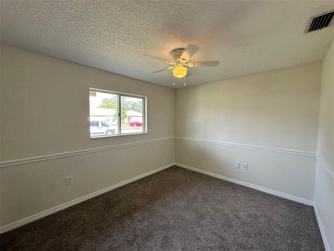 Building Photo - 390 Kenova St