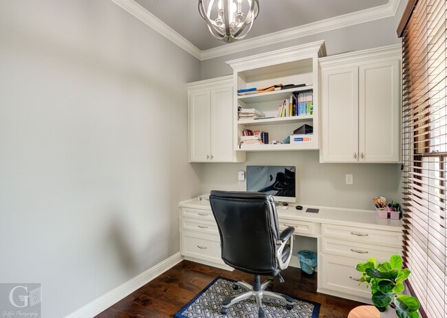 Building Photo - Beautiful 3 Bedroom in Twelve Oaks - Less than 10 Years old!