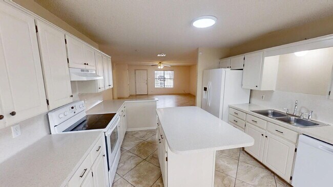 Building Photo - "Spacious 4-Bedroom Retreat with 2 Baths in Prime Killeen Location – 1,590 Sq Ft of Comfort!"