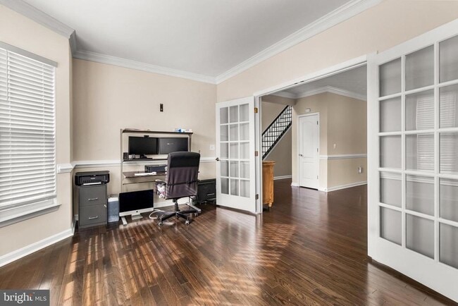 Building Photo - 8920 Flour Ct