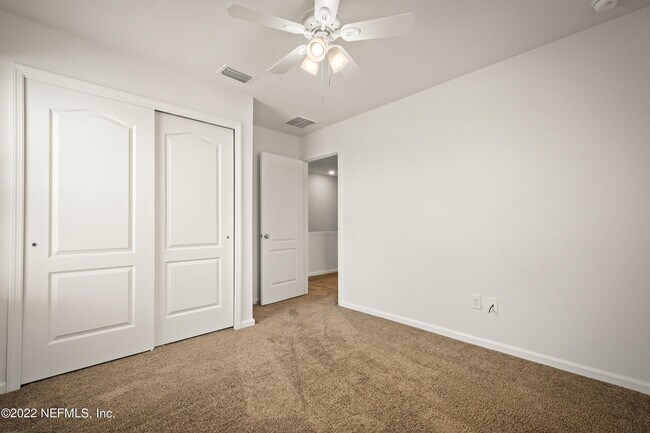 Building Photo - 120 Yellowfin Dr