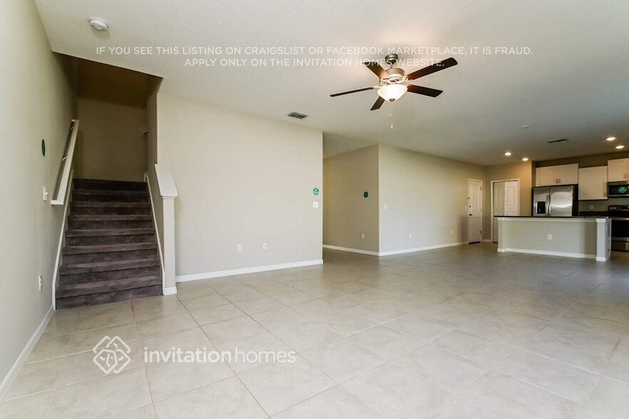 Building Photo - 1540 Blue Rose Dr