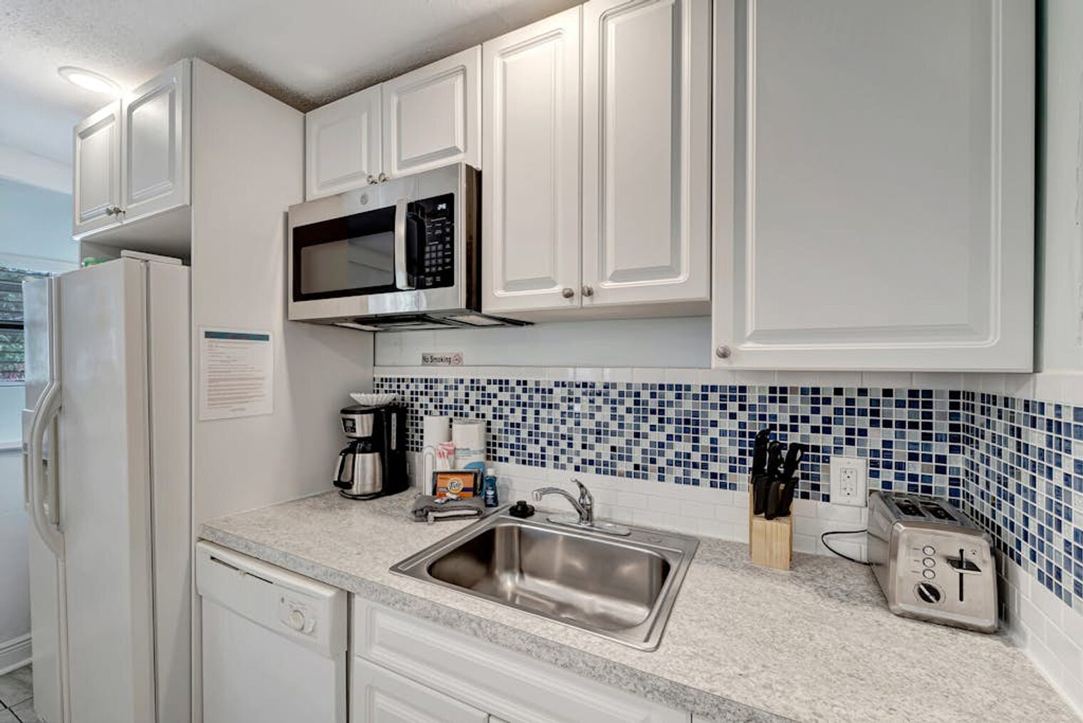 Building Photo - 3018 Gulf Dr