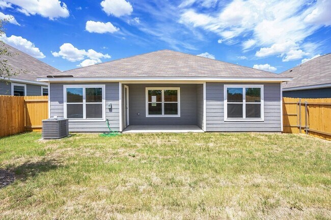 Building Photo - 1460 Sunkiss Dr