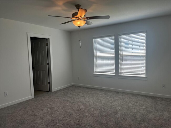 Building Photo - 424 Bristlecone Bend