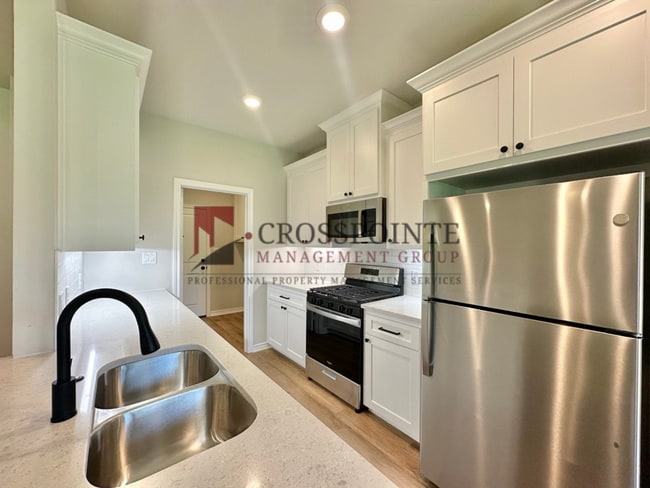 Building Photo - Tour Today! New Construction 4 Bed 2 Bath Triplex!