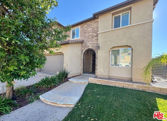 Building Photo - 19320 Carranza Ln