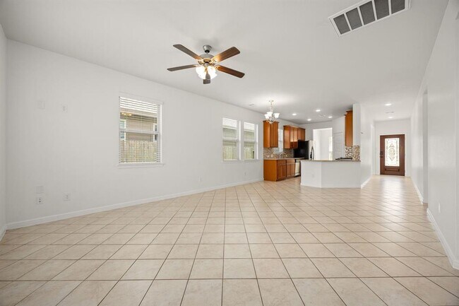 Building Photo - 7930 Tindarey Maple Trace
