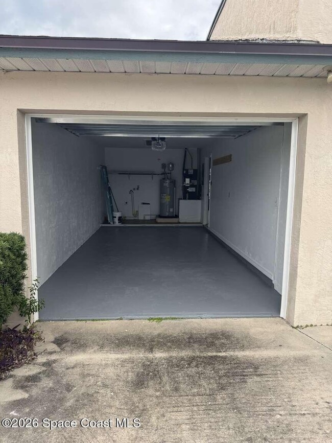 Building Photo - 897 S Patrick Dr